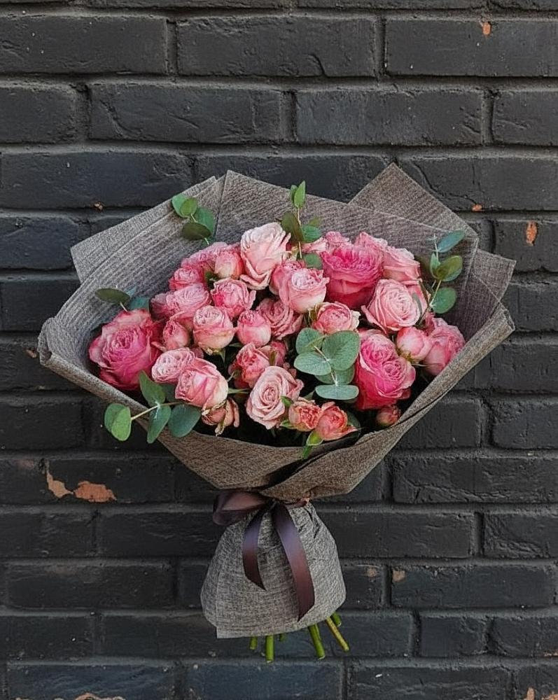 Букет розы в пальмах в Зеленчукской Букет цветов из: Розы в Зеленчукской