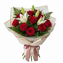 Букет цветов из:  Лилии и Розы в Зеленчукской