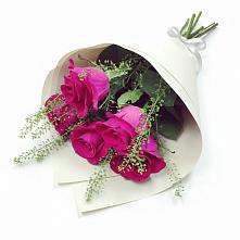Букет цветов из:  Розы в Зеленчукской
