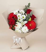 Букет цветов из:  Розы, Хризантемы, Герберы и Лилии в Зеленчукской