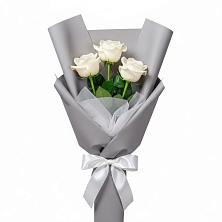 Букет 3 белые розы в Зеленчукской Букет 3 белые розы в Зеленчукской