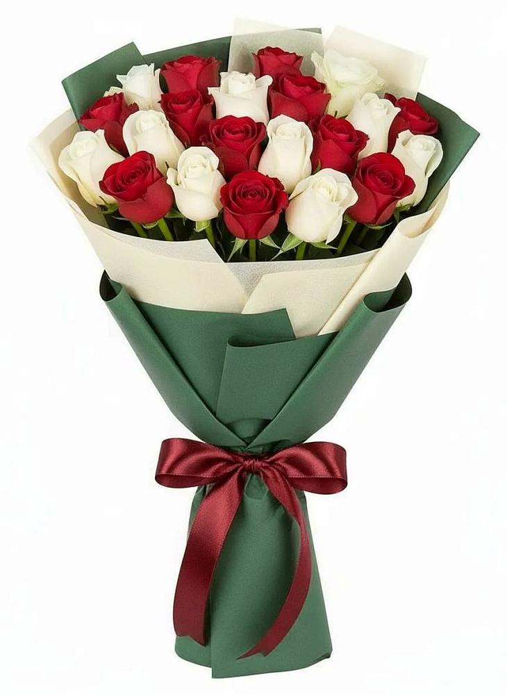 Микс из красных и белых роз в Зеленчукской Букет Микс из красных и белых роз в Зеленчукской