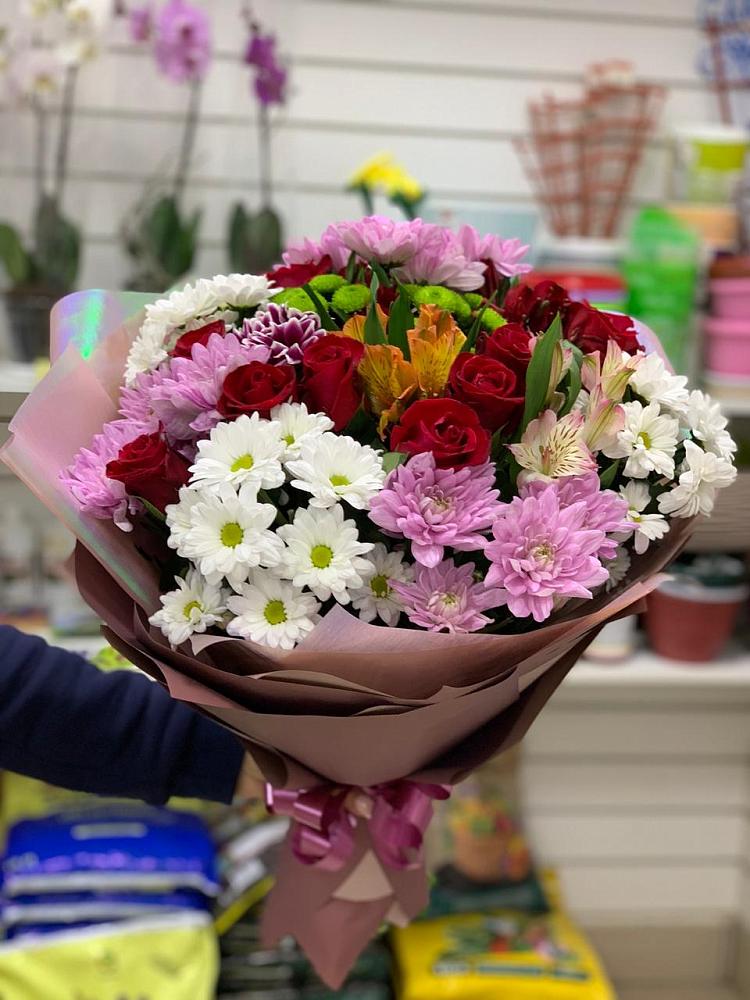 Букет цветов из: Розы, Хризантемы и Альстромерии в Зеленчукской