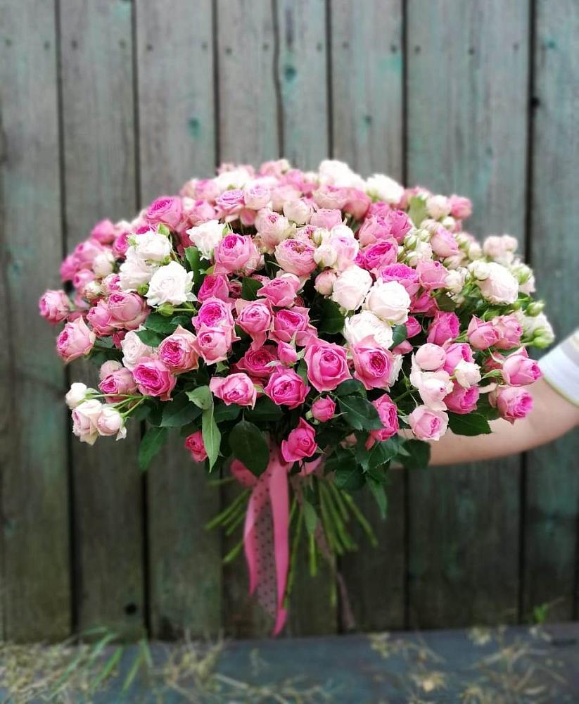 Букет Розовые кустовые розы Натали и Лав Лидия в Зеленчукской