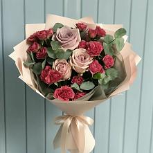 Букет цветов из:  Гвоздики и Розы в Зеленчукской