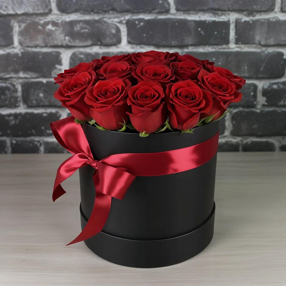 Композиция исключительность в Зеленчукской Цветочная композиция из Розы в шляпной коробке в Зеленчукской